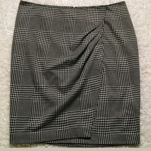 Lane Bryant houndstooth faux wrap skirt